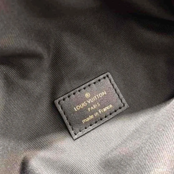 Frstbag ru VUITTON BUMBAG LOUIS NEW WAVE 0724